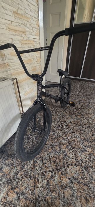 Czarny rower BMX WETHEPEOPLE Thrillseeker