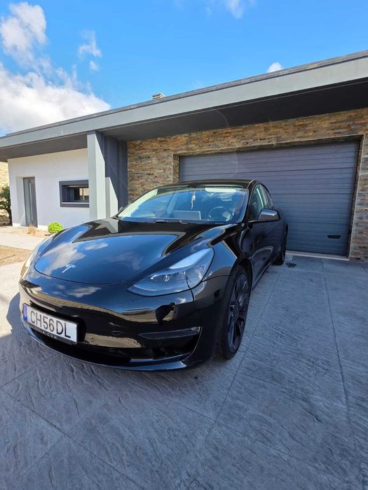 Tesla Model 3 Performance