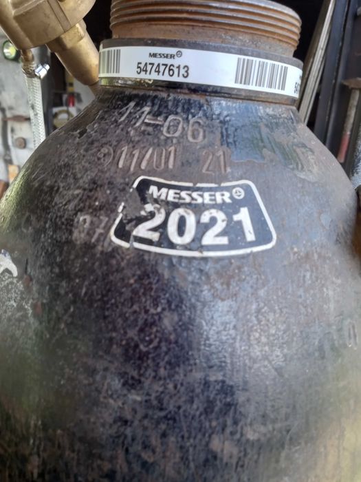 Butla  ze sprężonym azotem i reduktorem