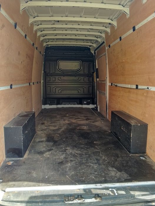 Crafter 24r zabudowa paki L3 h2