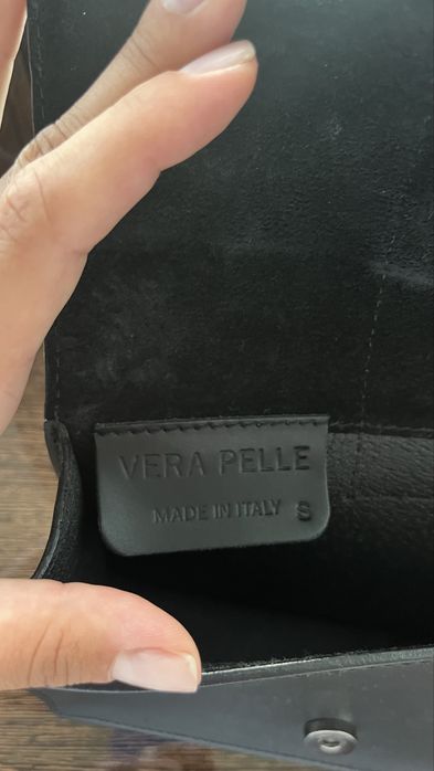 Чорна шкіряна сумка Pinko