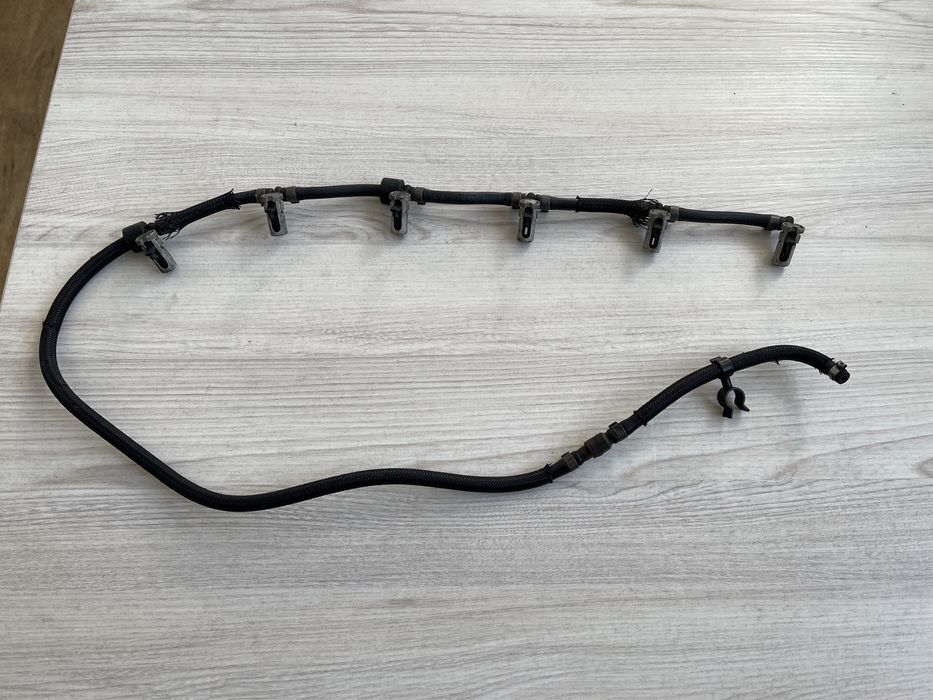 Обратка BMW X5 E70 E53 E83 F15 Шланг обратки Клапан БМВ Х5 Е70 Е53 ф25