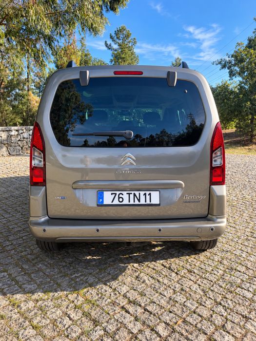 Citroën Berlingo Multispace 1.6 BlueHDi 100 cv | Caixa Automática | 5 Lugares | Modutop/Panorâmico | GPS foto 2