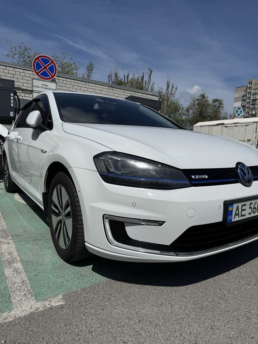 Продам e-Golf 2014 року