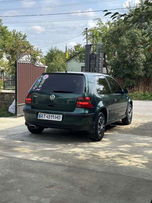 Volkswagen golf 4 машина ( не Passat bmw audi)