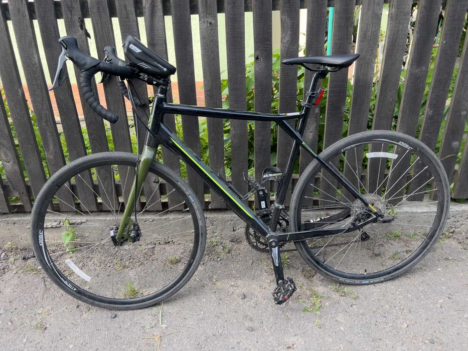 Гравійний велосипед Gt grade в гарному стані