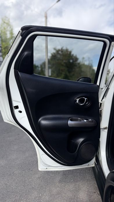 Автомобіль Nissan Juke