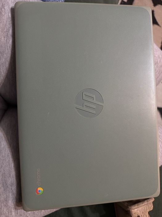 HP Chromebook with 4 GB RAM64751000669825120