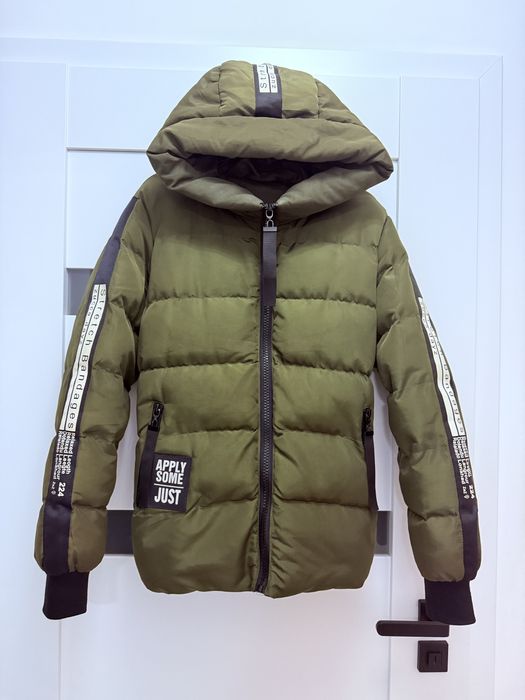 Kurtka zimowa modna z napisami S 36