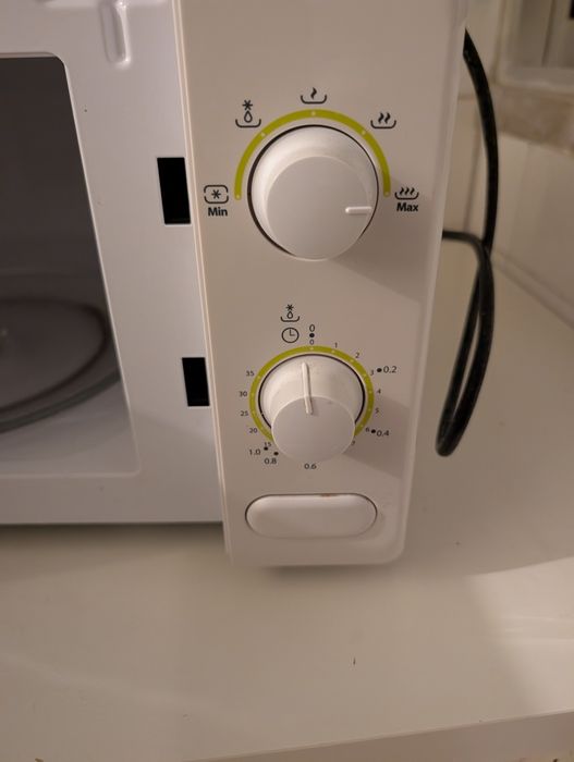 Forno eléctrico , placa eléctrica e microondas