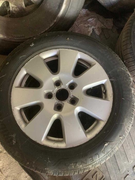 Диски Audi Q7 Volkswagen Touareg R18 5*130 8J ET57 з шинами