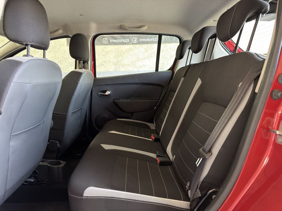 Dacia Sandero Stepway 0.9 TCe Comfort/Plus - Desde 120€ Mês