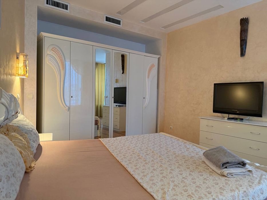 Квартира погодинно, подобово Мост сіті джакузі Генератор