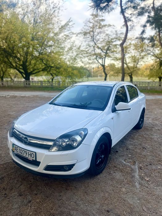Opel Astra 2012