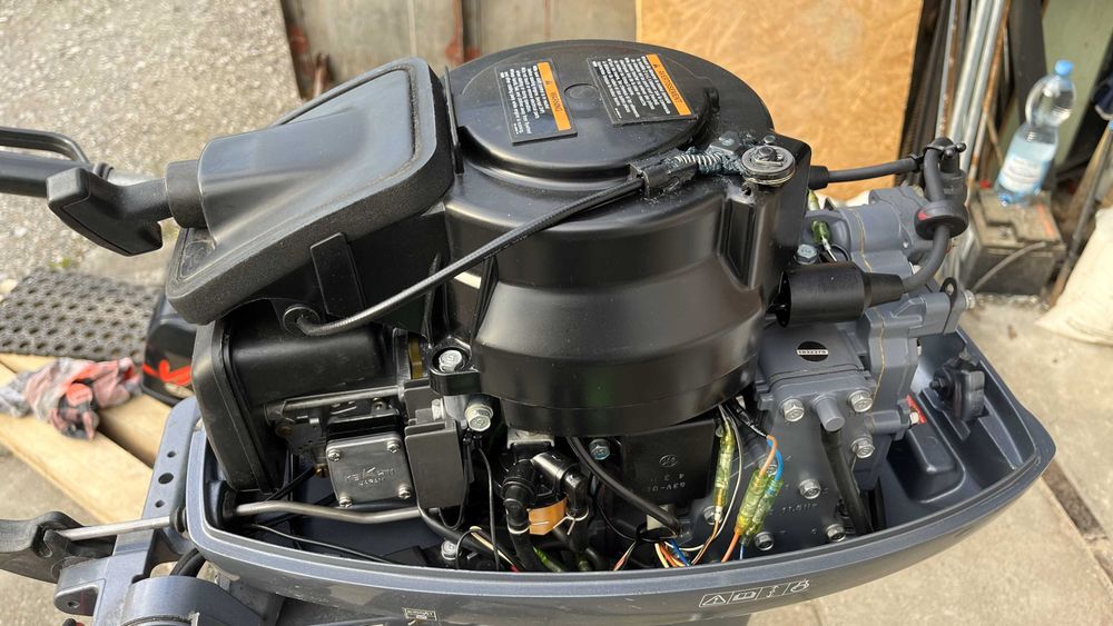 Ponton Kolibri KM-330D LIMITED z kilem,  Yamaha 15 HP