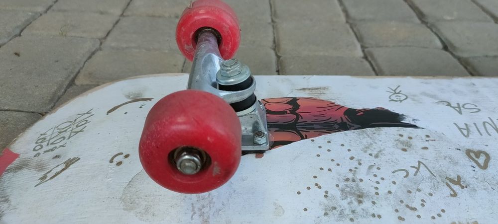 Deskorolka stan techniczny dobry, wizualny jak na zdjęciu