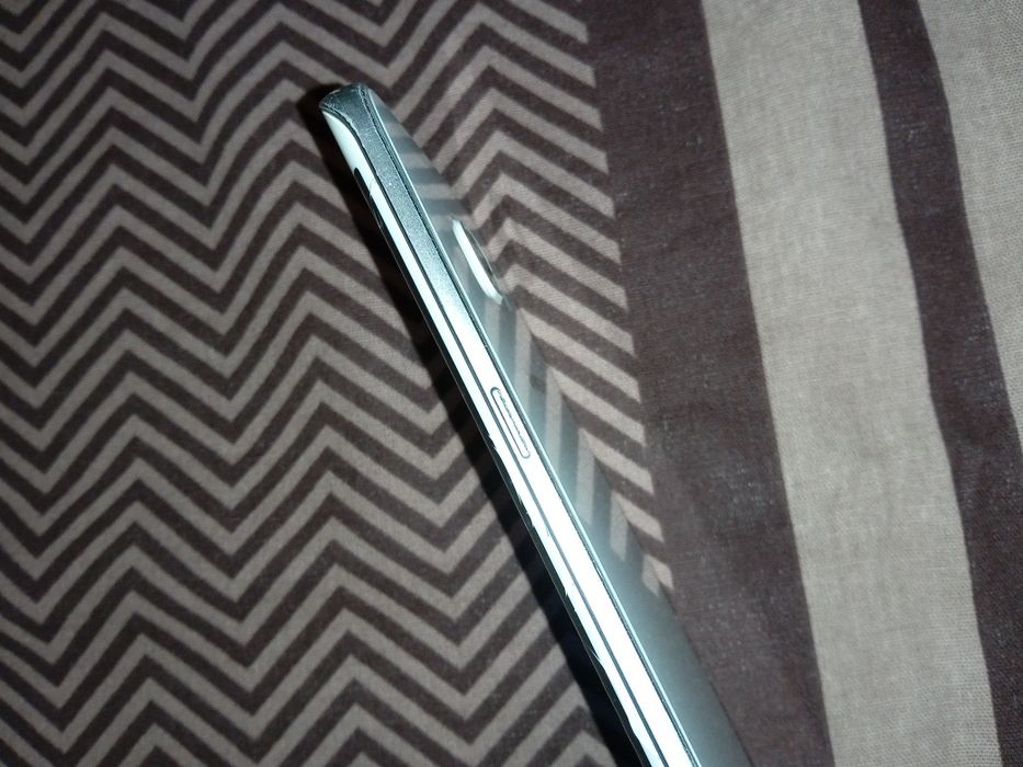 Смартфон Samsung S6 edge