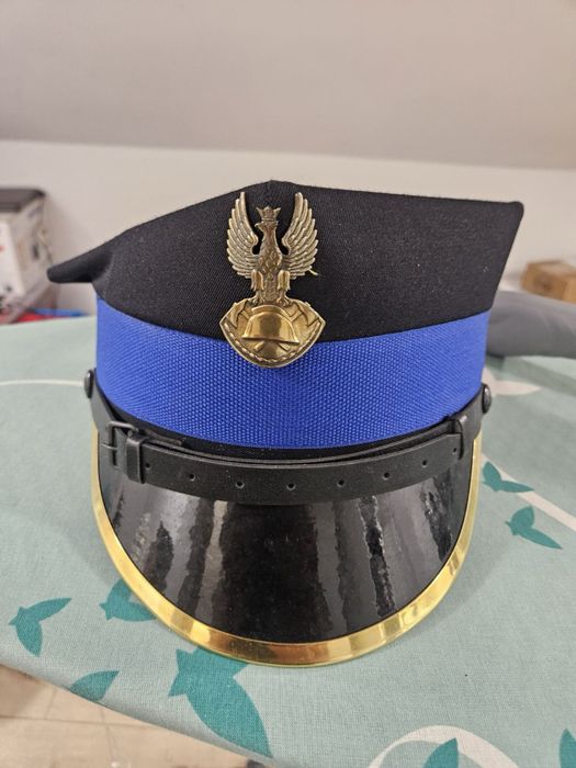 Czapka rogatywka