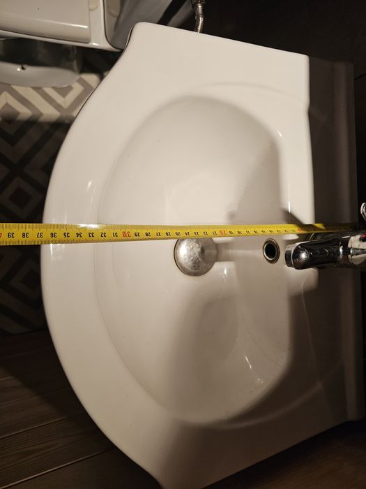 Umywalka z szafką ,baterią i syfonem
