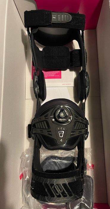 Joalheira rígida 4 pontos M.4s PCL Dynamic (tamanho M; Modelo Esq. )