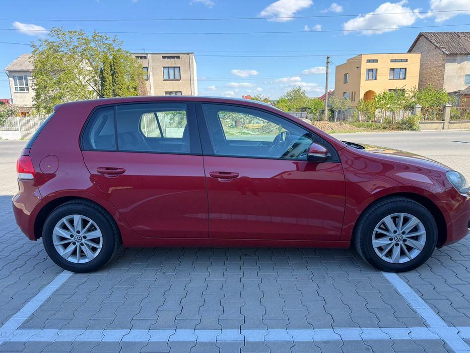 Volkswagen Golf Avtomat 2012