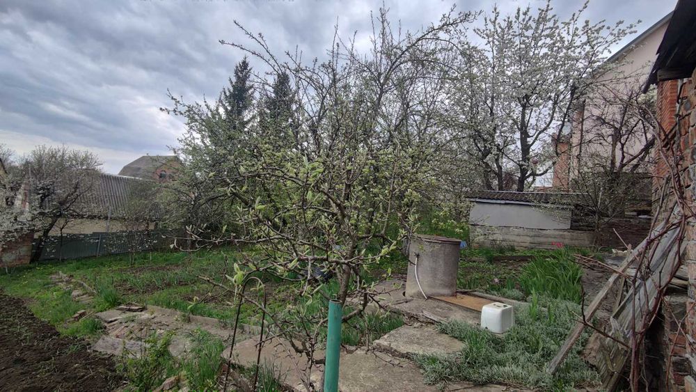 Продається цегляний будинок , р-н Ружична
