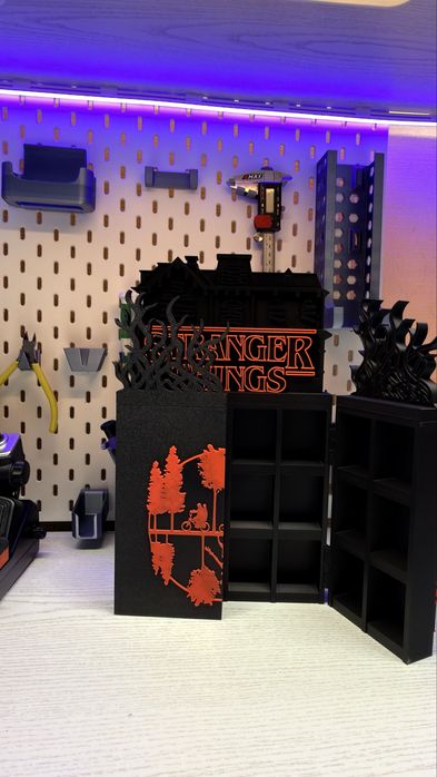 Будиночок для фігурок Stranger Things