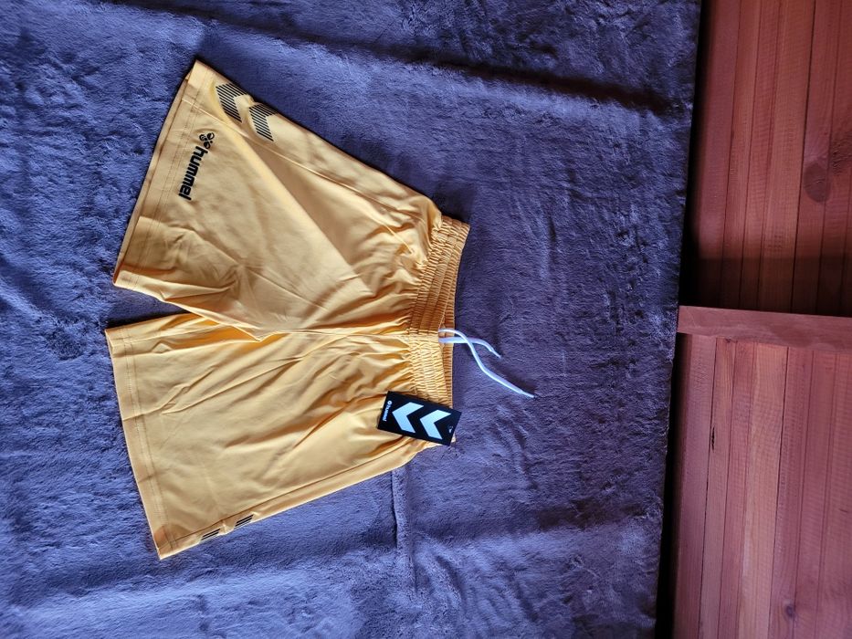 Spodenki dziecięce hummel rozmiar 152