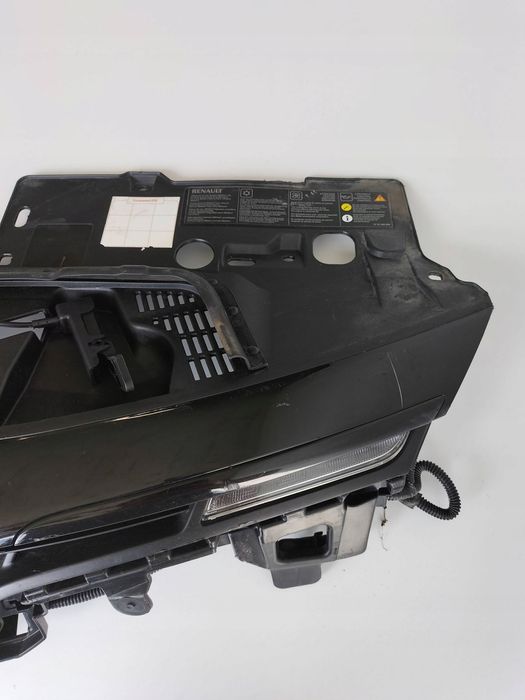 grill atrapa chłodnicy kratka led renault clio iv 12r- 628101467r