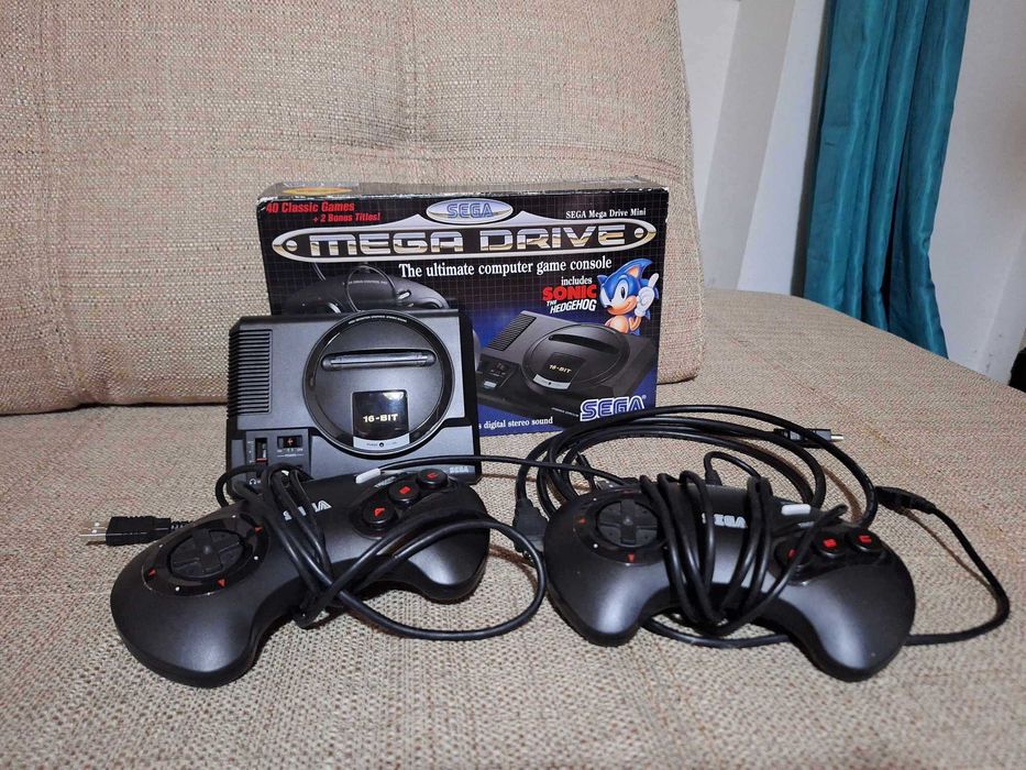 Sega Mega Drive Cassete de Jogos-Sonic com capa Lourosa • OLX Portugal