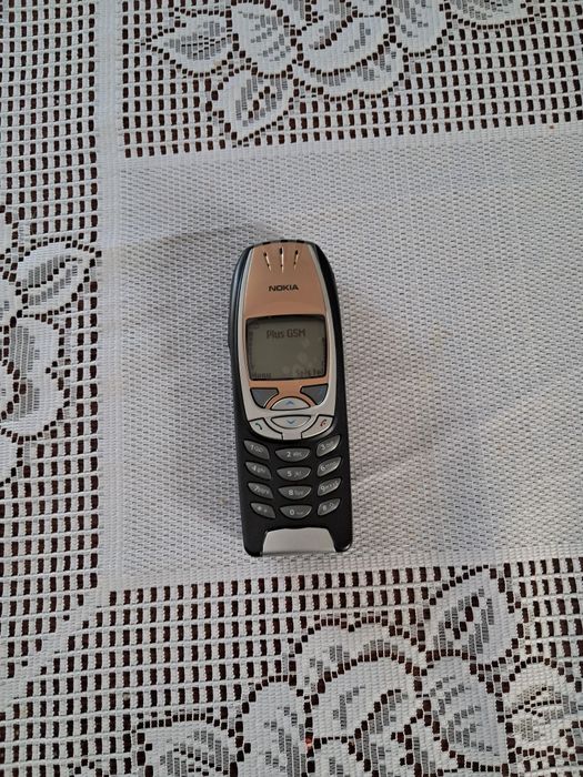 Telefon Nokia 6310i plus orginalna obudowa