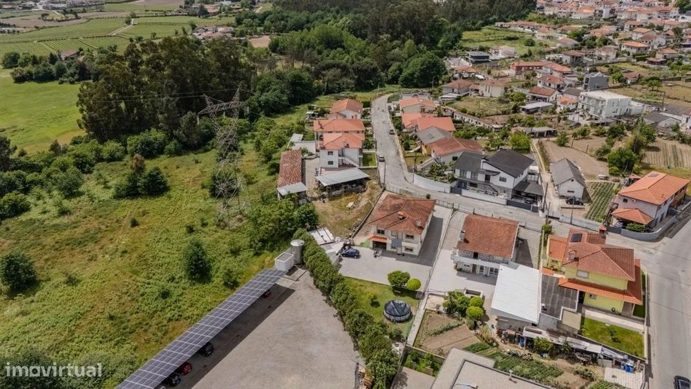 Terreno Premium em Ronfe - 860m2 para a casa dos seus Sonhos!
