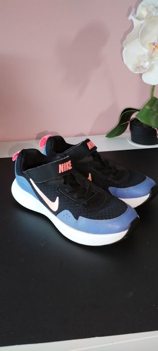 Adidasy Nike roz. 31