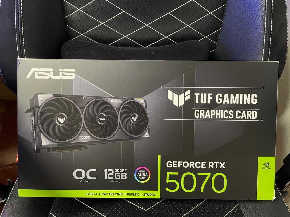 Placa Gráfica Nvidia RTX 5070 ASUS TUF ( Como Nova C / Garantia )