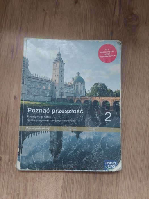 Podręcznik od Histori poznać przeszłość 2 nowa era