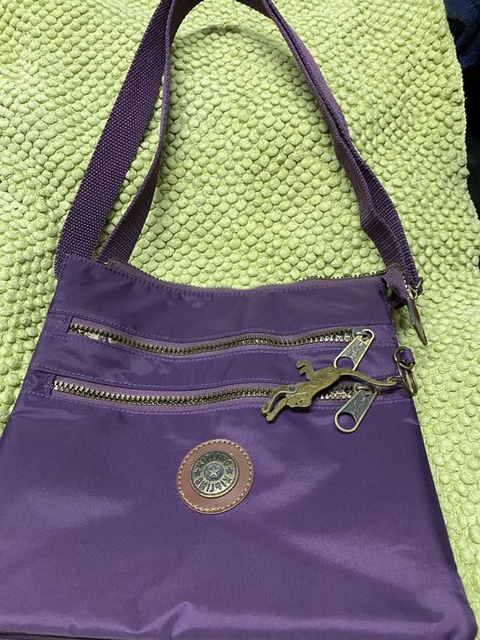 Mala Kipling como nuva