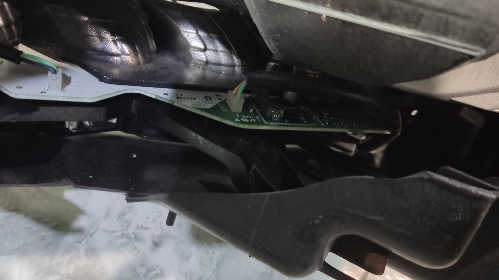 Фара Nissan Rogue 2014-2016  на запчастини