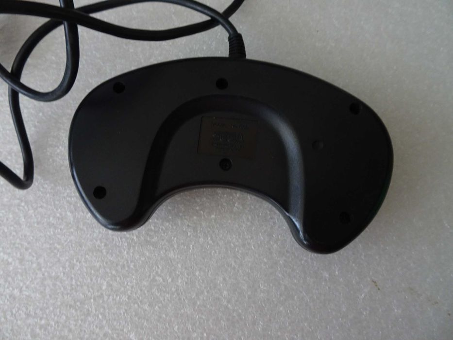 Comando para a consola Mega Drive (botão branco)