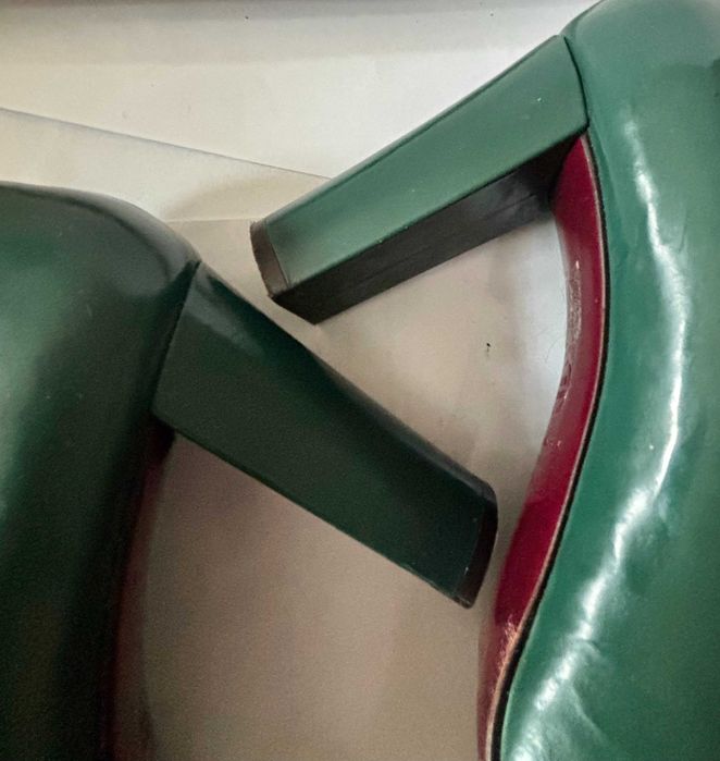 GEOX czółenka, szpilki na słupku czerwona podeszwa