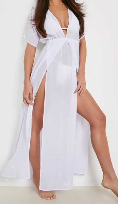 Zmysłowa sukienka plażowa Boohoo