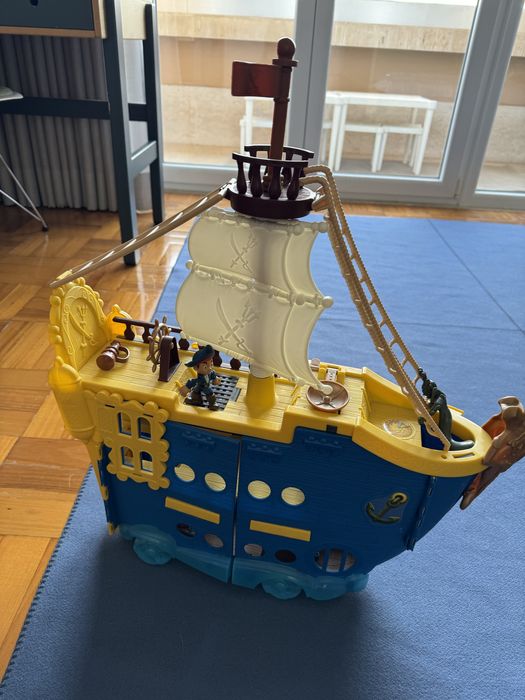 Barco grande de Jake e os Piratas