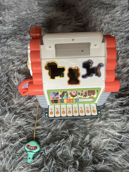 Дитячий розвиваючий будиночок-сортер Hola