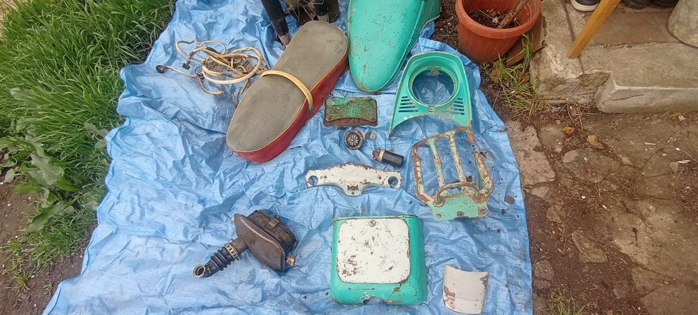 Мотороллер Вятка разбор