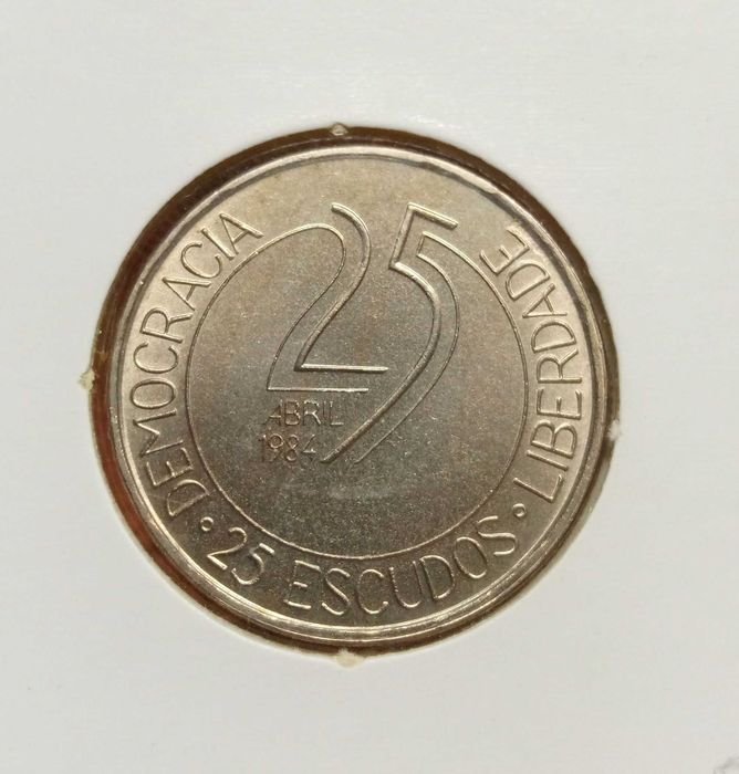 Moeda de 25 escudos do 25 abril