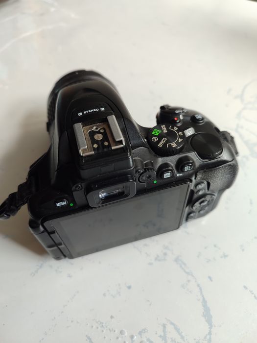 Nikon d5600 відмінний стан