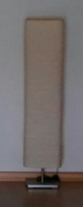 Candeeiro de pé bege