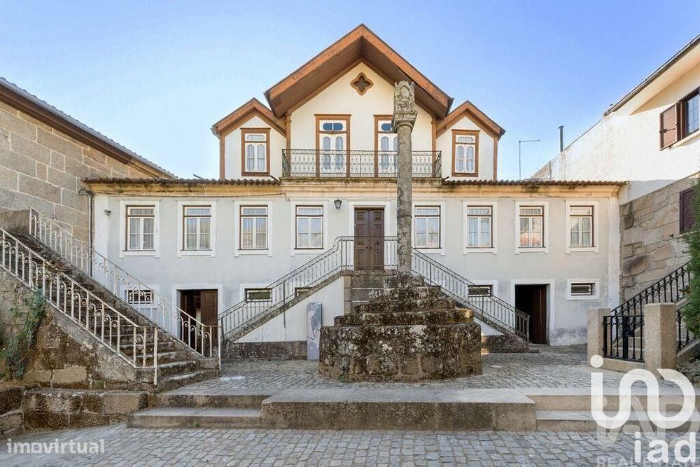 Quinta T8 em São Martinho de Mouros de 558 m2