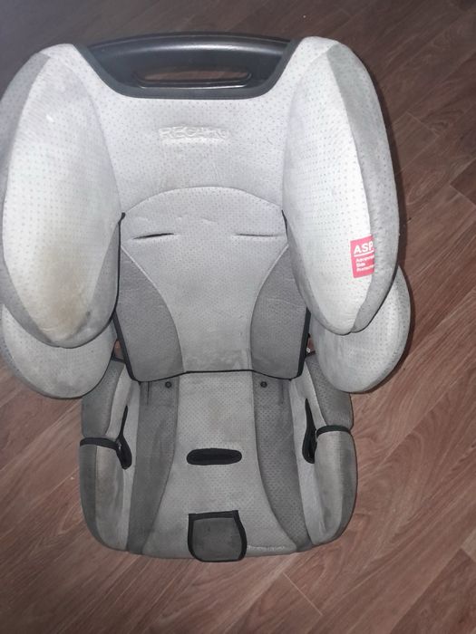 Автокрісло Recaro