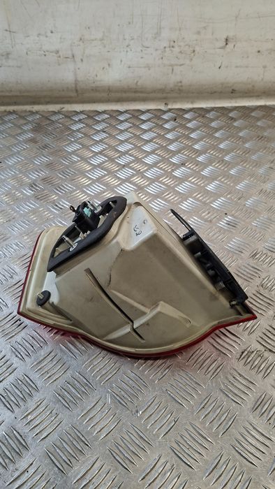 Lampa Prawy Tył Vw Jetta