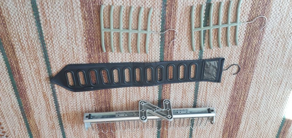 Tie Holders Support427809611952302081